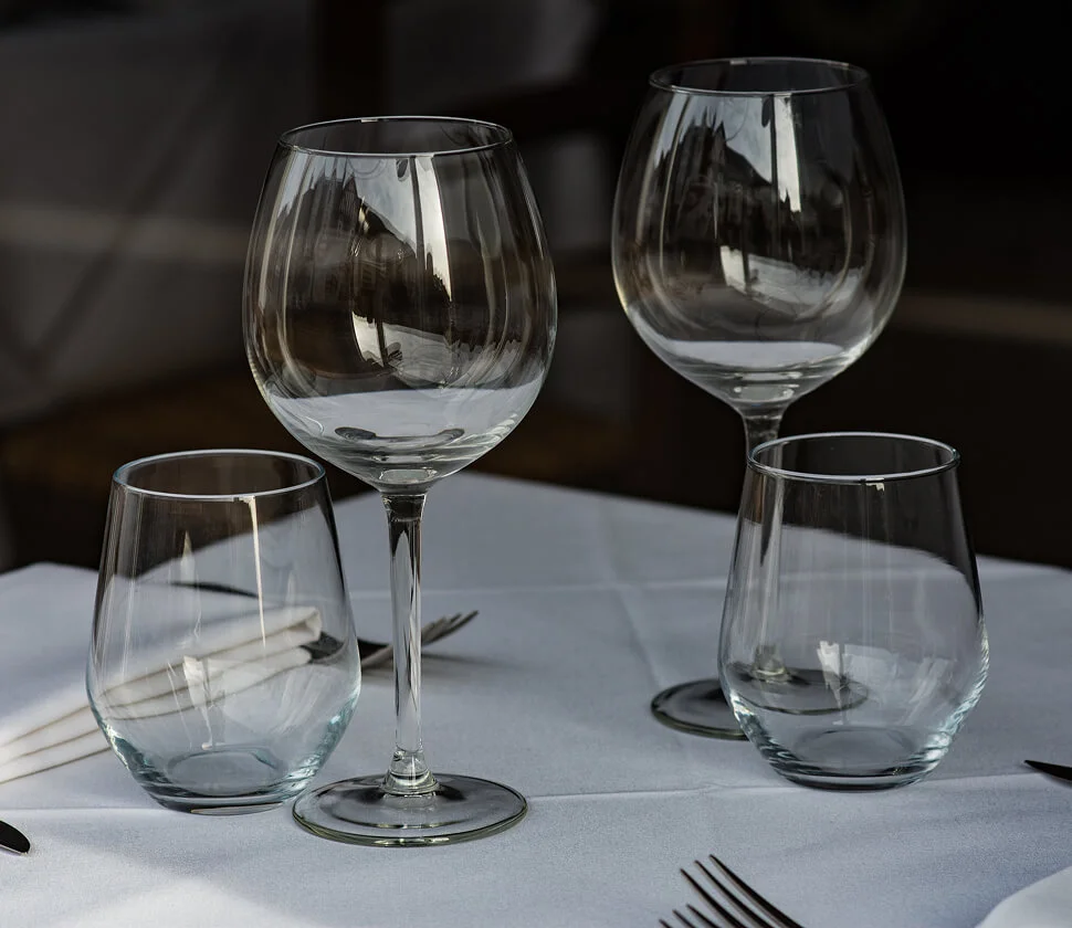 fine dining restaurant utensils set